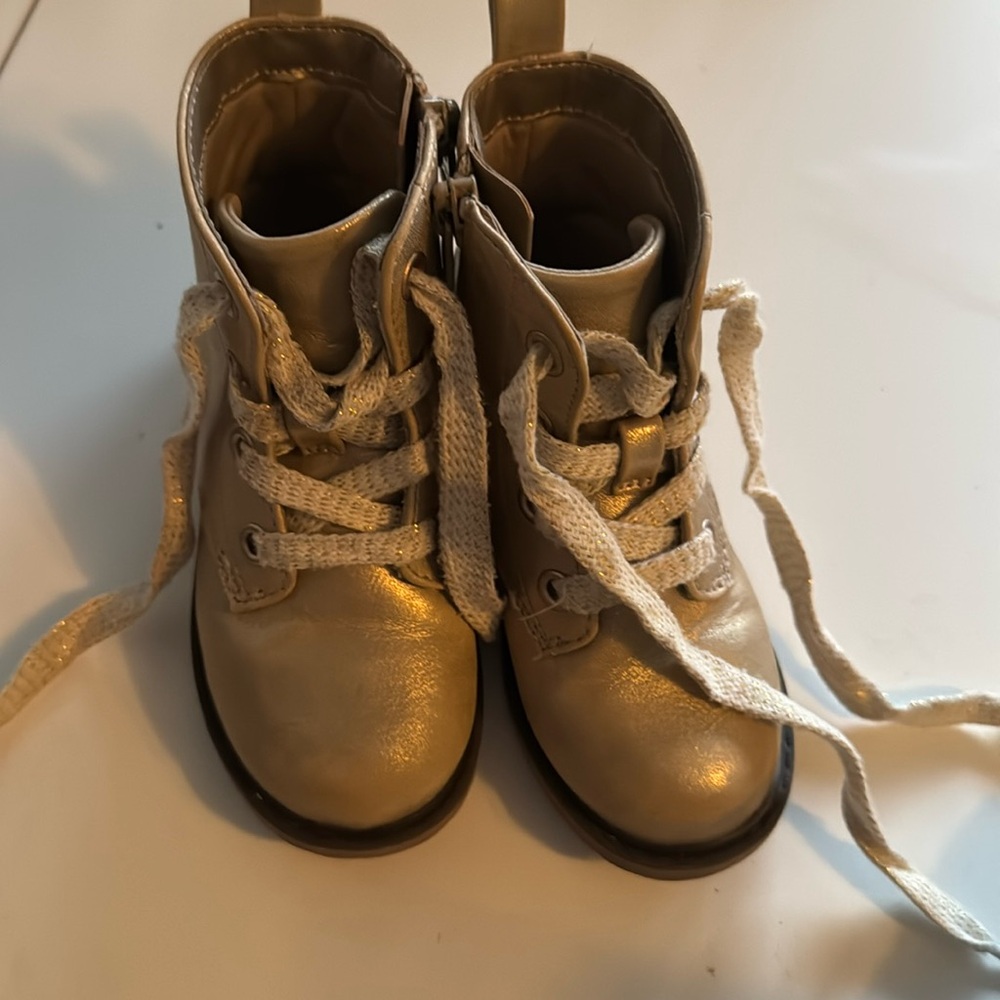 Cat and Jack Booties - Picture 1 of 3